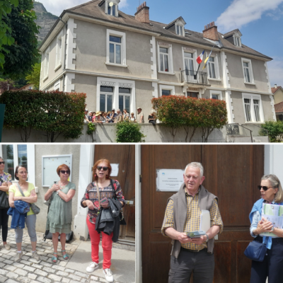 Accueil devant la mairie