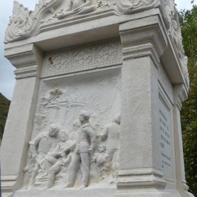 Monument hommage (Saint-Vincent-de-Mercuze)